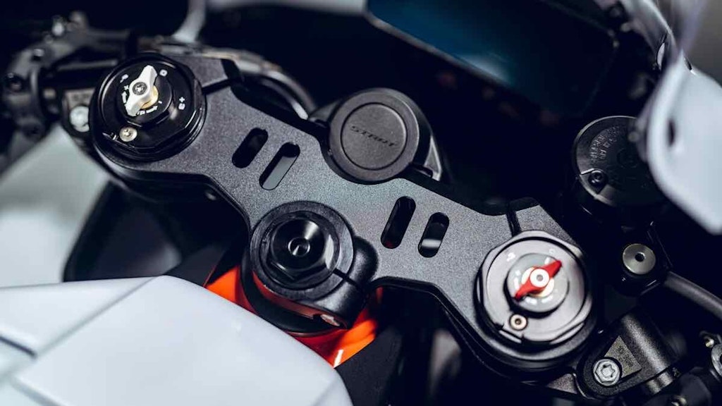 KTM 990 RC﻿ R TRACK 2026