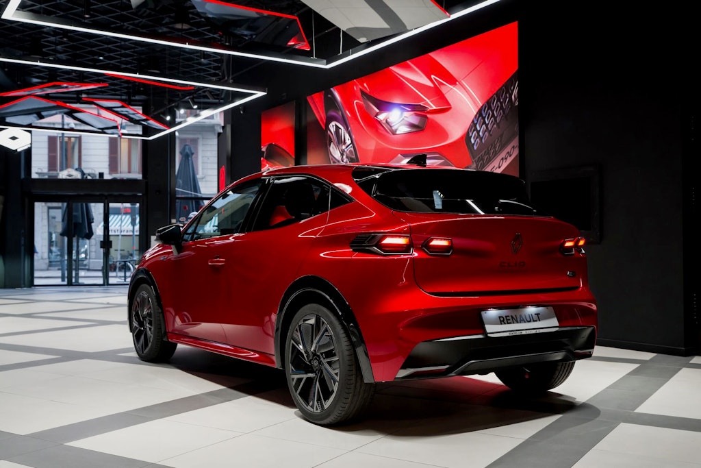Nuova Renault Clio a rnlt Milano