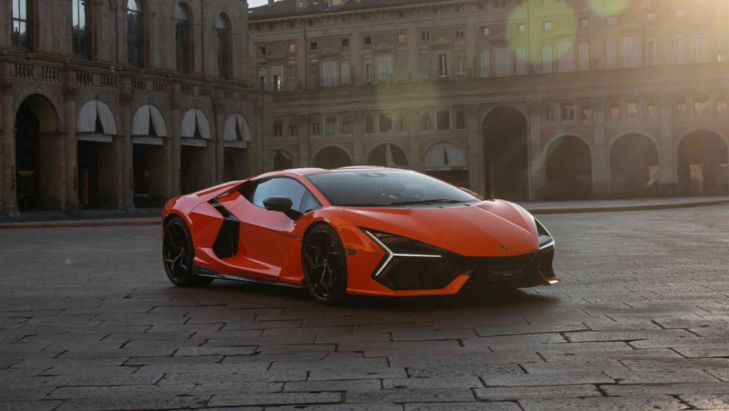 Lamborghini Revuelto
