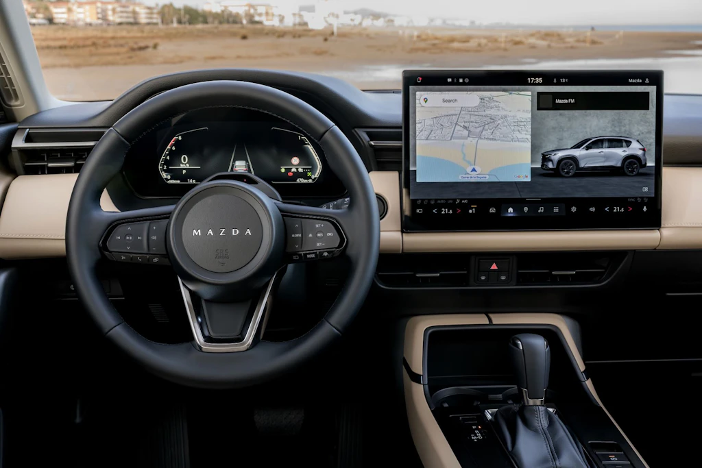 Plancia Mazda CX-5 2026