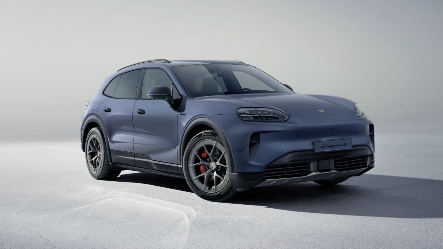 Porsche Cayenne S Electric - La scossa nel momento del dubbio
