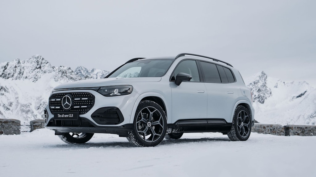 Mercedes-Benz GLB hybrid 2026