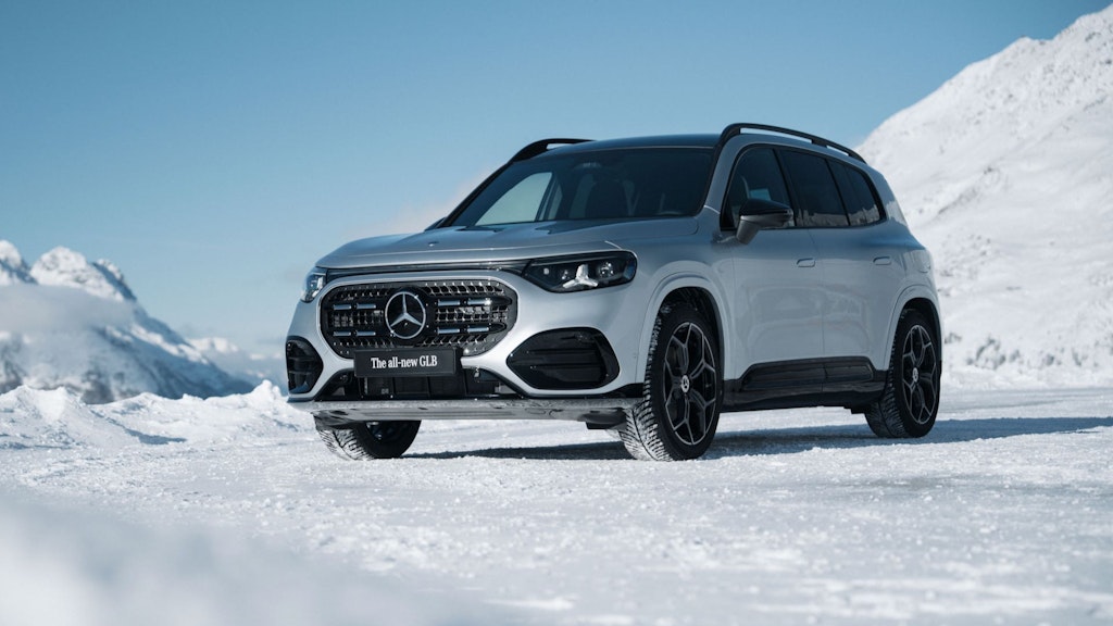 Mercedes-Benz GLB hybrid 2026